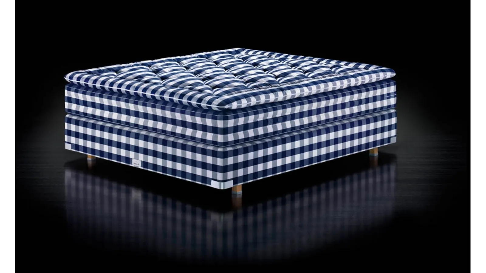 Sommier bed in 2000T Hastens fabric