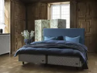 Bed with Astoria headboard by Duxiana
