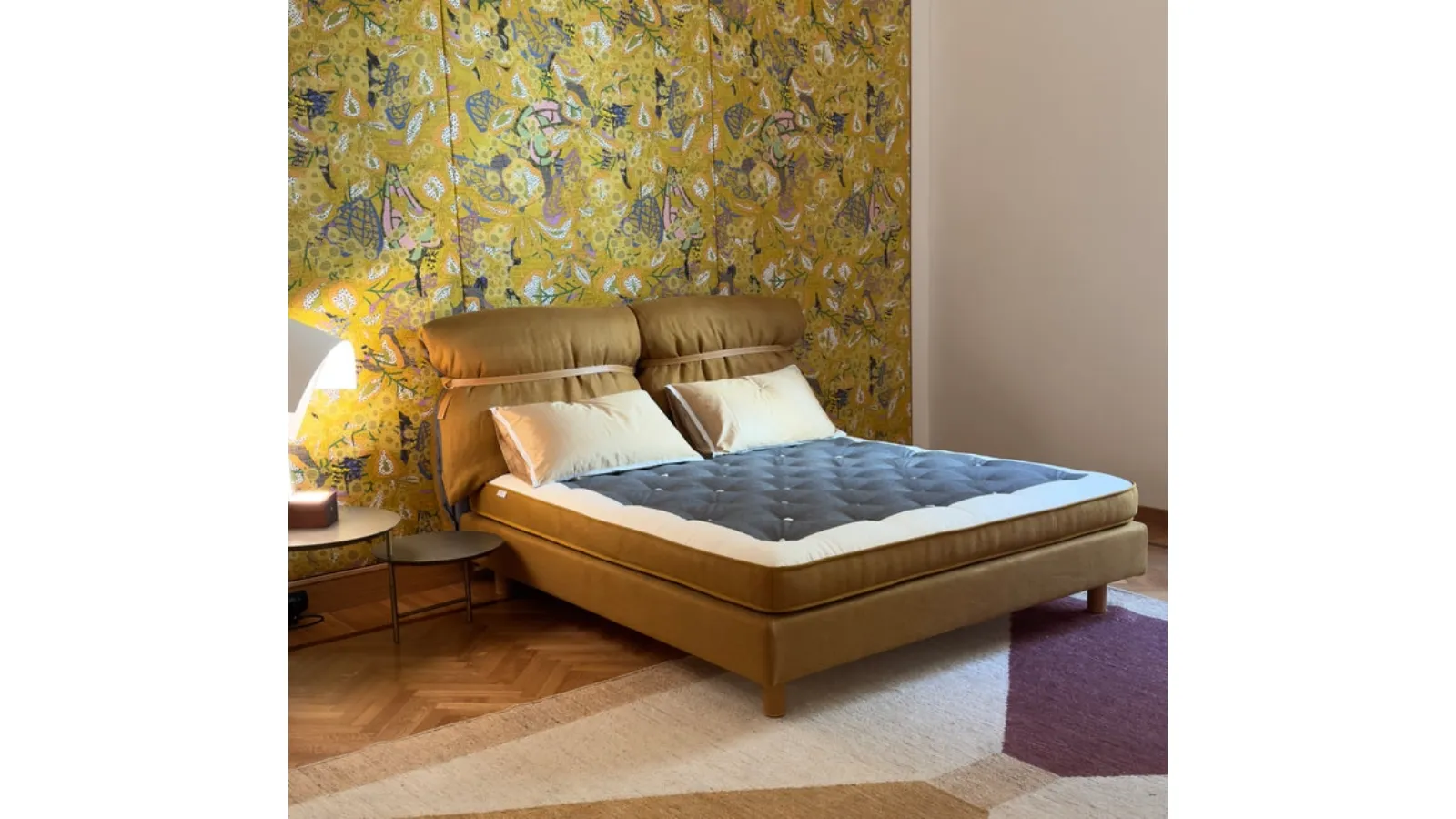 Brera Bed with Upholstered Fabric by Midsummer Milano