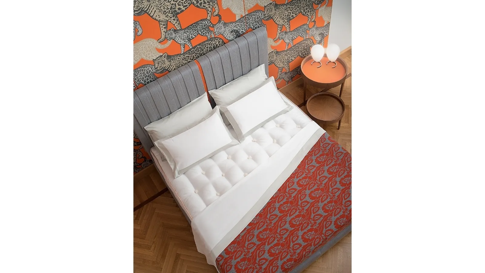 Bed in Cashmere Couture fabric by Midsummer Milano
