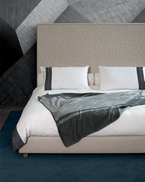 Leather bed with headboard Fiori di Seta by Midsummer Milano