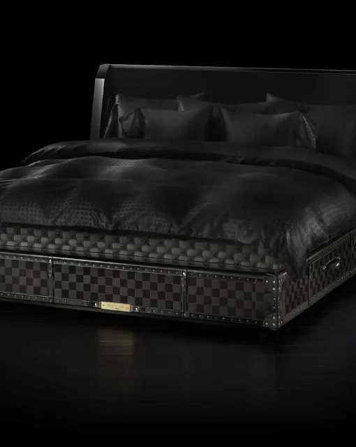 Bed with headboard Gran Vividus Black Shadow by Hastens