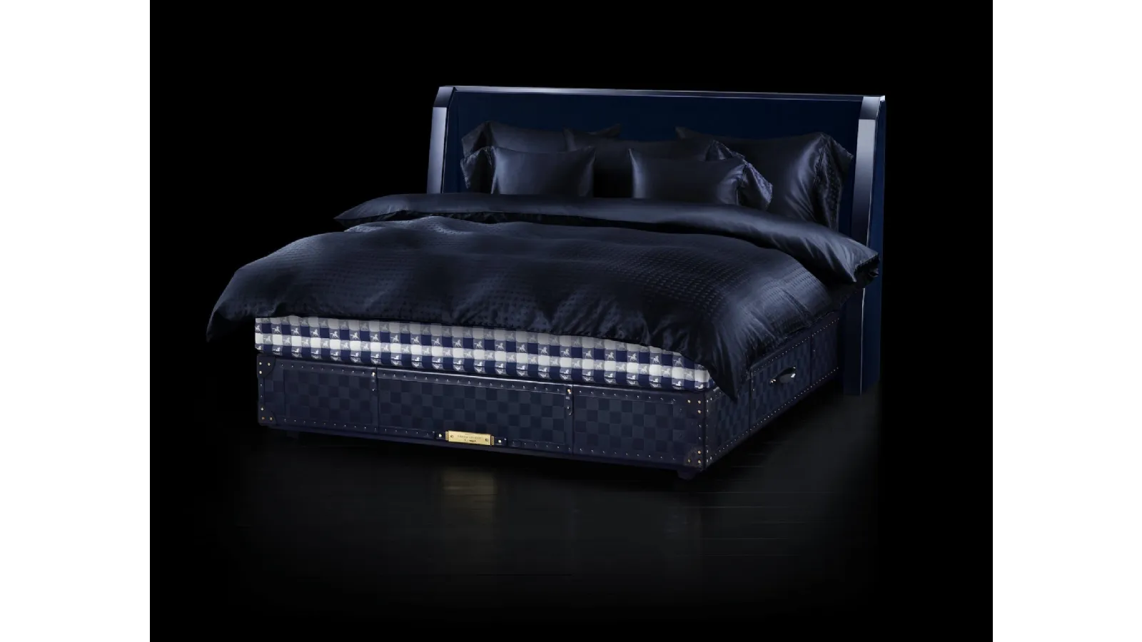 Fabric bed with Grand Vividus Traditional Blue headboard by Hastens