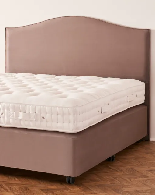 Iris leather bed by Vispring