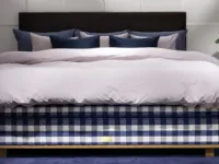 Bed with Marquis headboard by Hastens