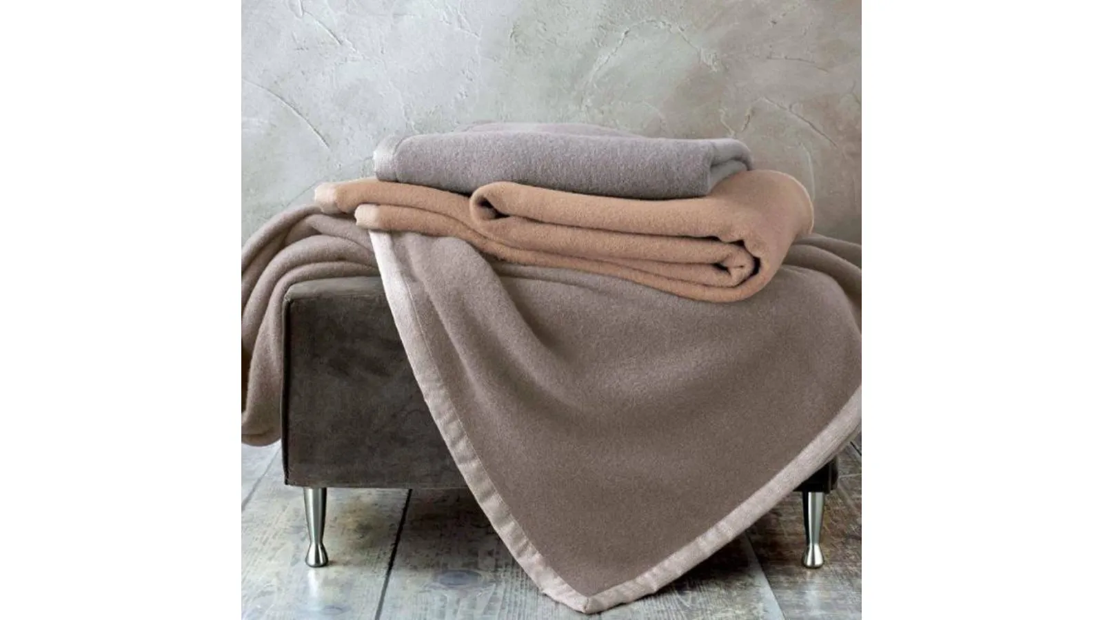 VLB Blankets and Throws