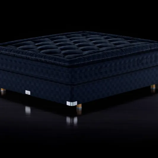 2000T horsehair bed by Hastens by Villa Luxury Beds Milano