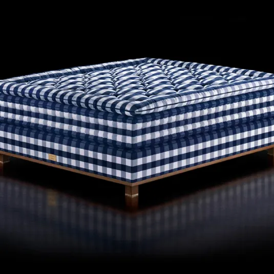 Vividus double bed by Hastens